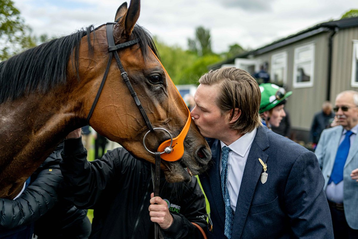 Windsor Racecourse tweet media