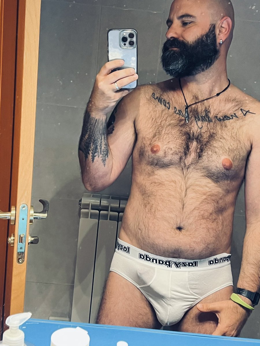 Grego tweet media
