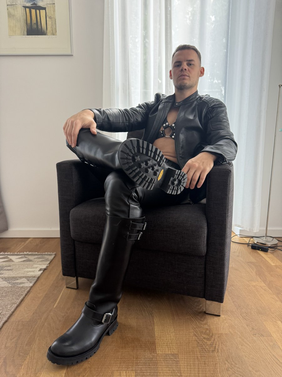 Alpha Tom tweet media