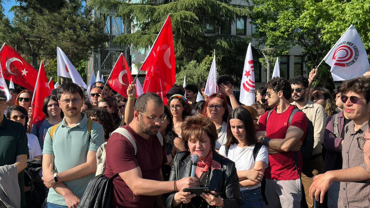 KadikoyHTM's tweet photo. Kıyı kullanım hakkımızdan, temiz deniz hakkımızdan, ferah ve ulaşılabilir kent merkezi hakkımızdan vazgeçmiyoruz. Böylesi çıkar projelerini icat eden AKP’den ve bunun bir parçası haline gelmiş yerel yönetimden hesap sorduk! https://t.co/dPmWmP0LpL