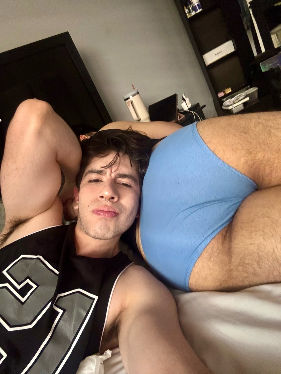 _adrianmar's tweet photo. Mi almohada https://t.co/fYMfm6GIm4