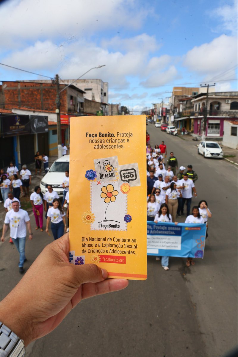 prefpaco's tweet photo. Paço do Lumiar unido na proteção das nossas crianças e adolescentes 💛🧡
A Prefeitura, por meio da ação conjunta entre SEMDES, SEMED e Secretaria da Juventude, realizou a caminhada do Maio Laranja, reforçando o combate ao abuso e à exploração sexual infantojuvenil. https://t.co/SKPBbXjMbO