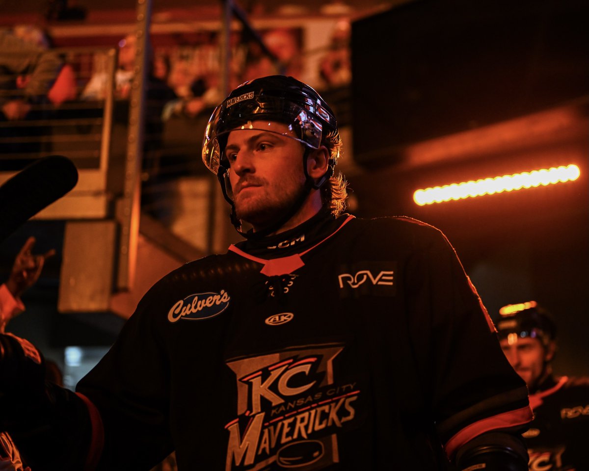 kc_mavericks's tweet photo. ‼️THE WEST RUNS THROUGH KC‼️
THIS Friday and Saturday, you need to see Mavericks Hockey live 🙌🏼
Game 1 | 5/22 | 7:05 PM
Game 2 | 5/23 | 6:05 PM
This is what #MavsNation is built for 😤
🎟️🔗—> https://t.co/s3Dc7GDUIc https://t.co/z4RWDLiPRj