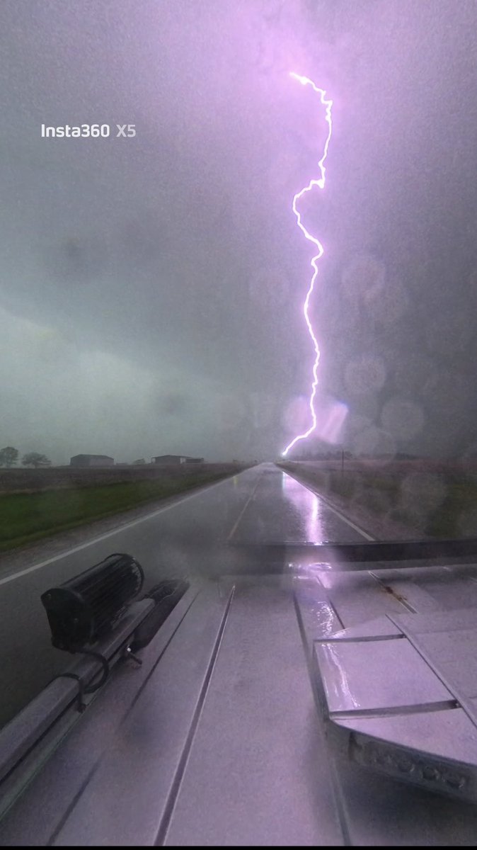 Chicago & Midwest Storm Chasers tweet media