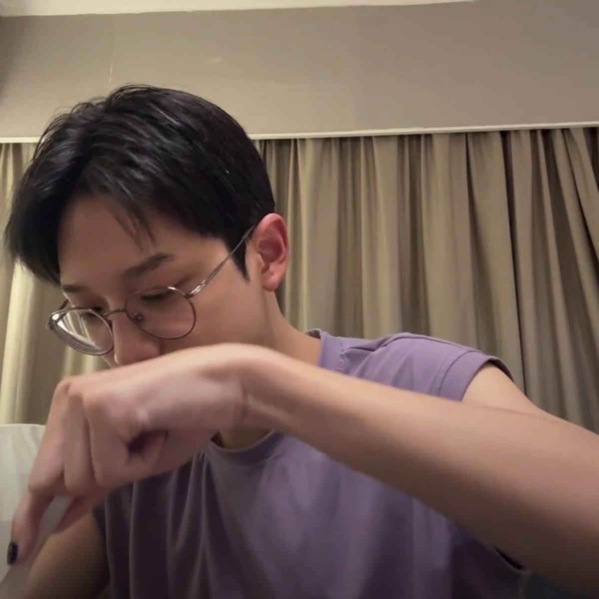 kkm_kxx's tweet photo. ฟิลเตอร์หลุดทีก็น้องหมอณัฐเลยอะ y—y💘 https://t.co/VdKu1fyH4r