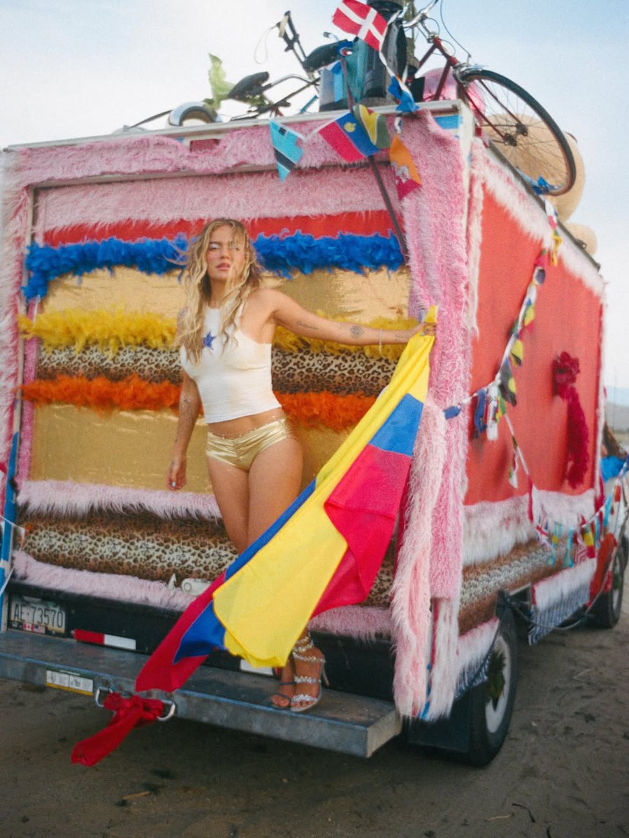 Karol G Charts tweet media