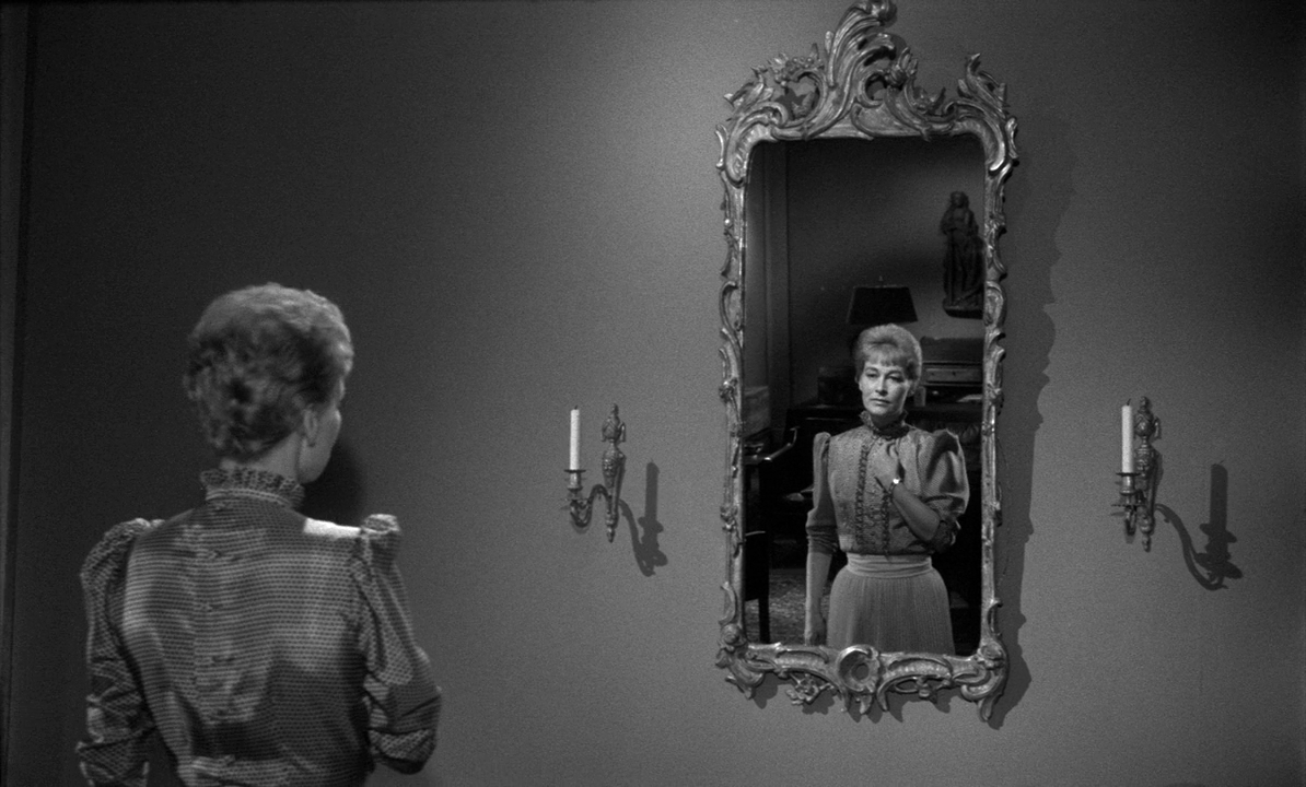 Sabzianbe's tweet photo. “In Dreyer films, you can never identify with just one character; heroes and villains do not exist. The struggle is more cosmic, but not ahistorical. With him, orders collide, or rather order with disorder.” – Frieda Grafe
→ https://t.co/iwedUTDB06 https://t.co/A6qkMYyRHz