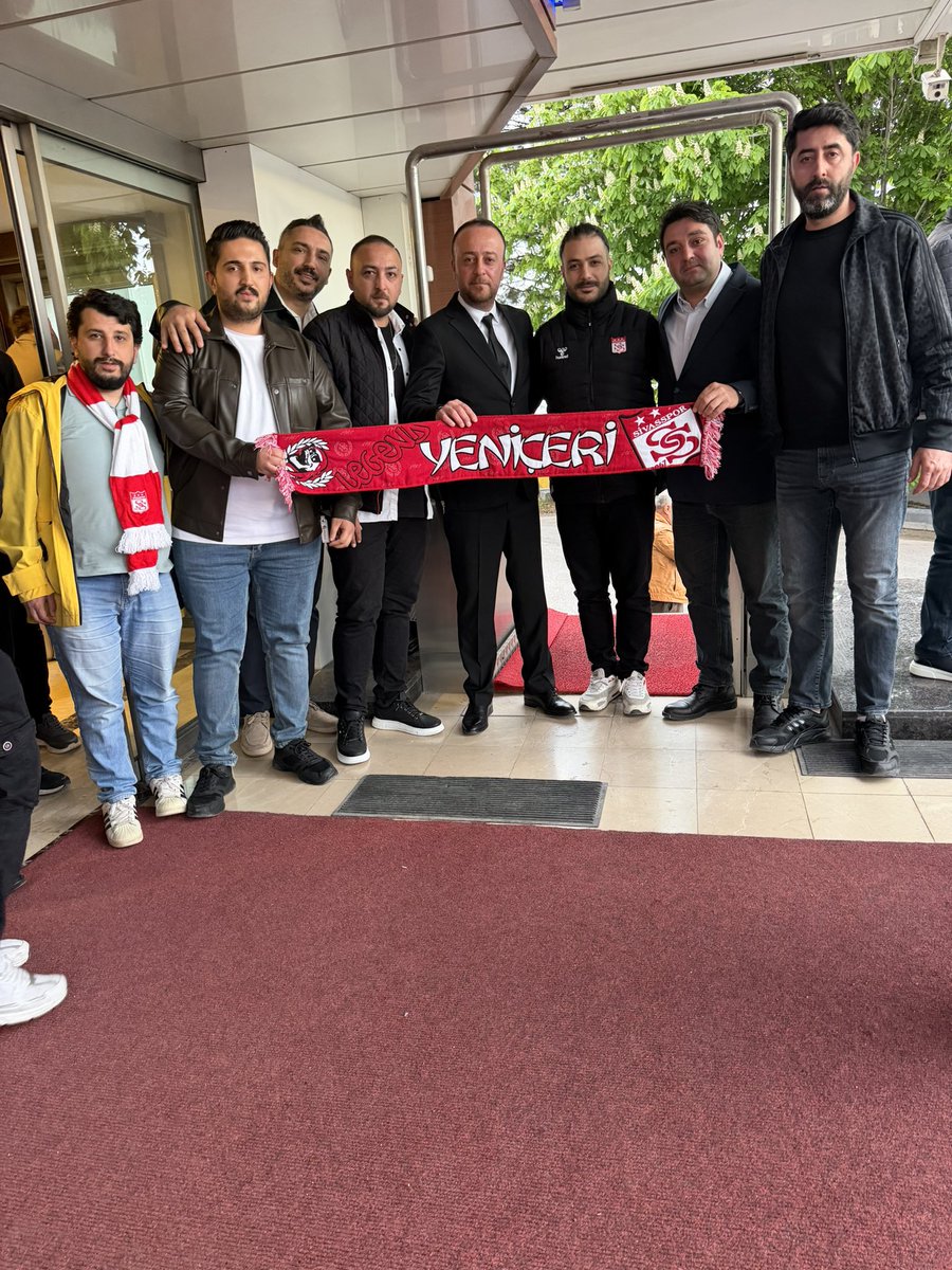 legendsivasspor's tweet photo. Yeniçeri yaşıyor , SAVAŞIYOR @Sivasspor https://t.co/knBGMaPKMb