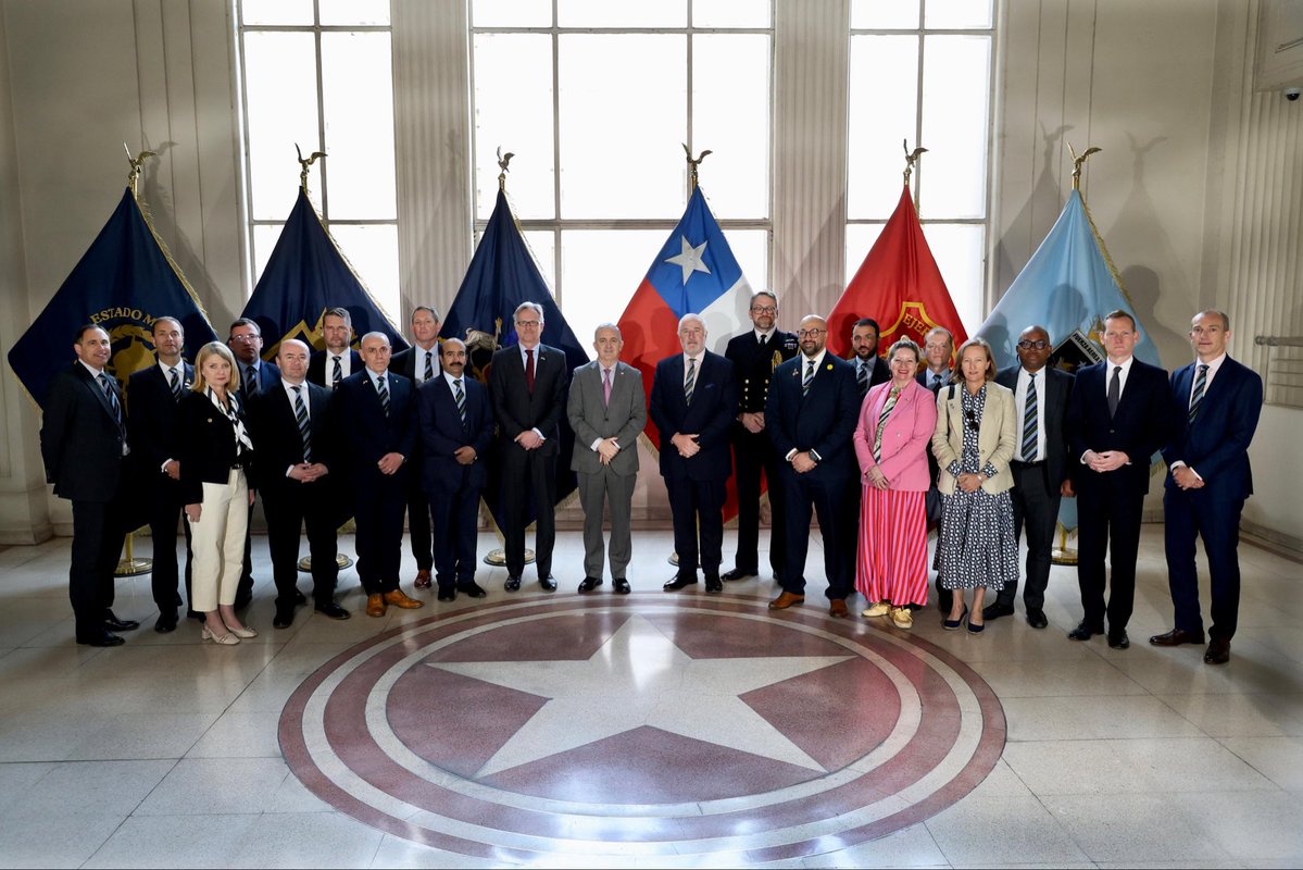 Subsecretaría para las Fuerzas Armadas tweet media
