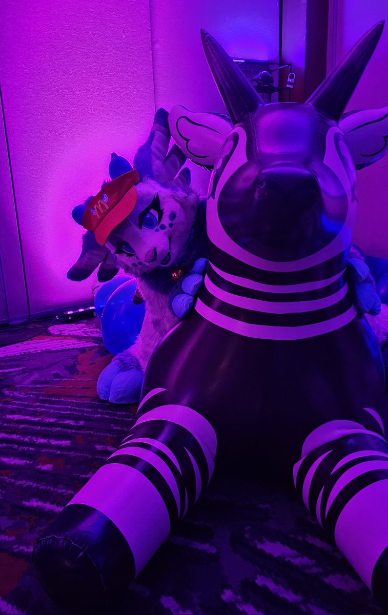 FurryChi's tweet photo. Okay so what does this goat have to do to get a based, employed, single, monogamous, cute furry partner? 😔 https://t.co/IZaHwYW2Ha