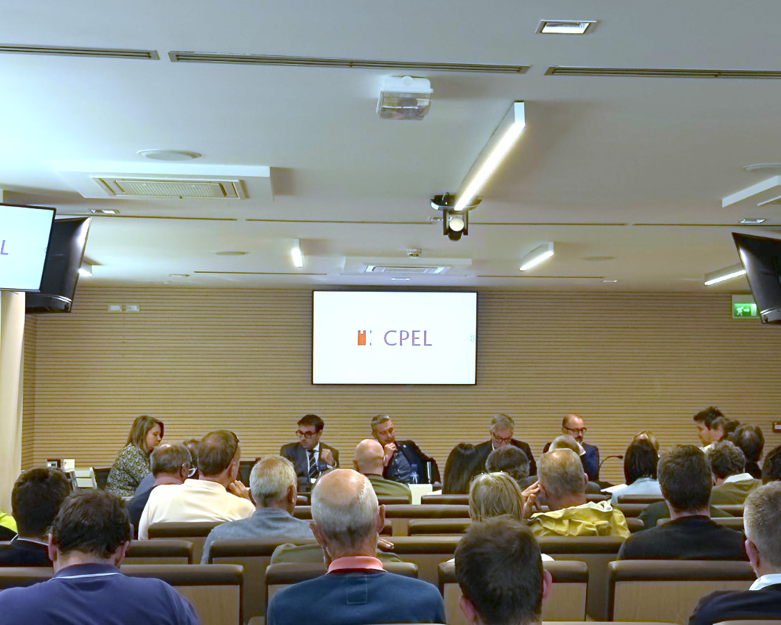 celvavda's tweet photo. 📢Assemblee CPEL e CELVA del 19 maggio

Sette pareri positivi da parte del CPEL in tema di turismo, trasporti, coordinamento epidemiologico regionale e servizi per la prima infanzia.

🔗Approfondisci i temi discussi
https://t.co/RZAMF3u6lY

#cpel #celva #entilocali #comunivda https://t.co/U0I5ZXsmKA