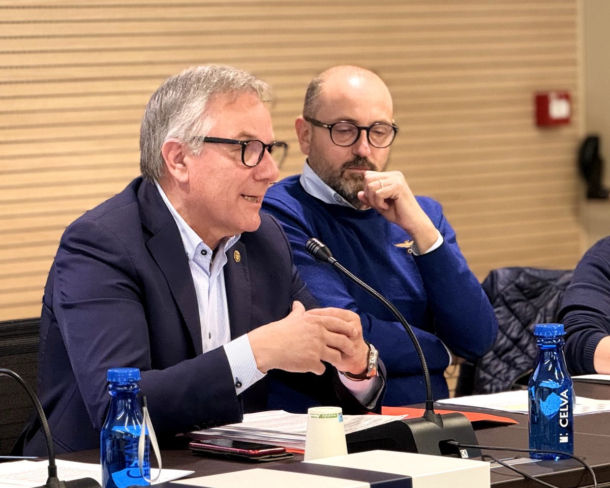 celvavda's tweet photo. 📢Assemblee CPEL e CELVA del 19 maggio

Sette pareri positivi da parte del CPEL in tema di turismo, trasporti, coordinamento epidemiologico regionale e servizi per la prima infanzia.

🔗Approfondisci i temi discussi
https://t.co/RZAMF3u6lY

#cpel #celva #entilocali #comunivda https://t.co/U0I5ZXsmKA
