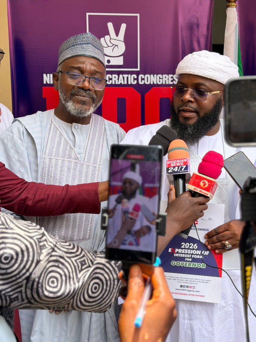 yeripros's tweet photo. NDC Forms Update!!

Dr. Shamsudeen Aliyu, Sokoto State Governorship Aspirant has officially picked his Expression of Interest form to contest under the platform of the Nigeria Democratic Congress (NDC).

NDC... Service ✌️ https://t.co/XydG47SsHT