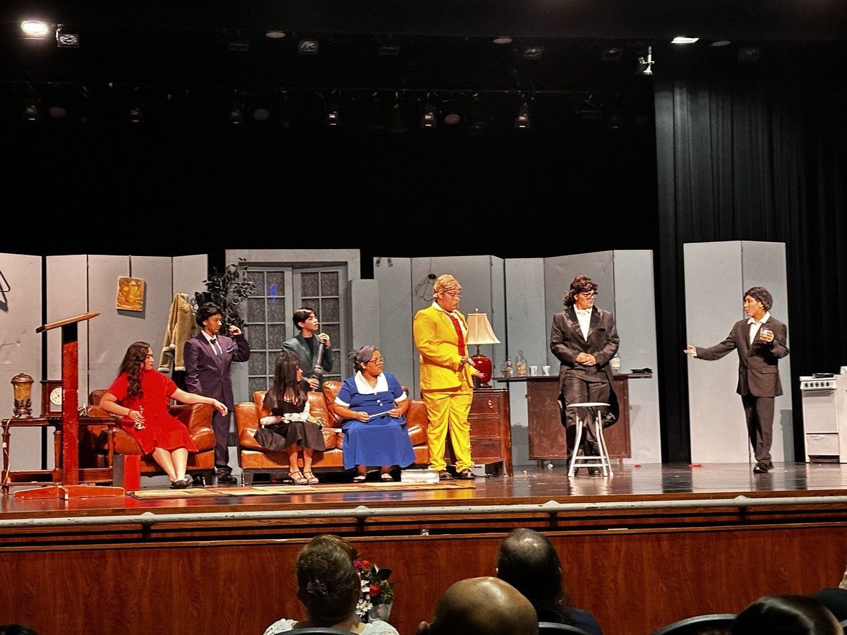 WildcatUIL's tweet photo. Congratulations to the CS Junior High Thespians, Director Gabby Gonzalez, and high school student assistants Natalia C. and JoseG. for a phenomenal job in their full length production of the play “Clue.” Thank you for showcasing the incredible talents of the students in Carrizo! https://t.co/SWPxjiB6xm
