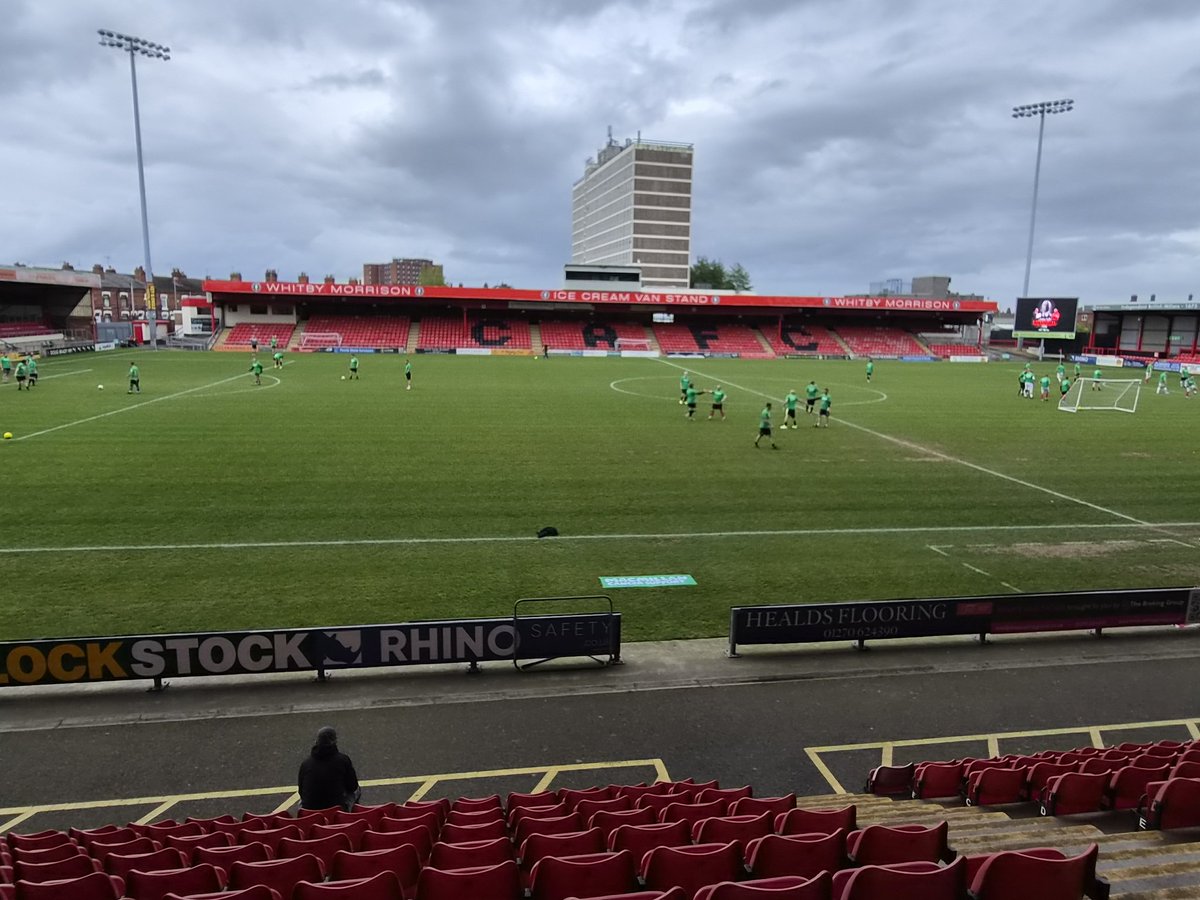 Adam_Bateman_UK's tweet photo. Number 100!!
I have managed to do it!!
100 matches in a season! 😁😁
I am here at the @crewealexfc stadium for the Andrew Scoffin Memorial Match in aid of MacMillan Cancer Research...a truly wonderful cause.
👍👍
#100Up https://t.co/kjl2rgrkTb