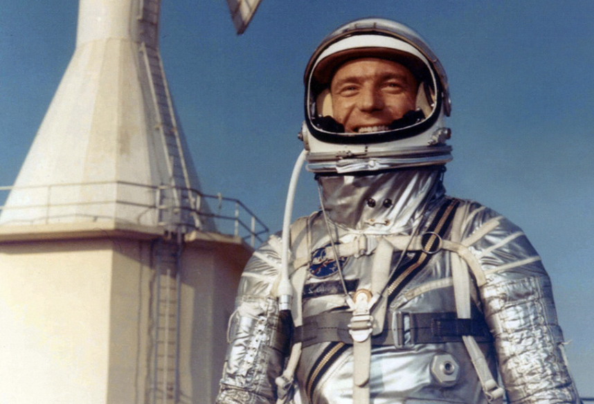 coresciencesuk's tweet photo. #TodayinScience In 1962, astronaut Scott Carpenter became the second American to orbit the Earth as he flew aboard Aurora 7. https://t.co/L4efRT3zzI