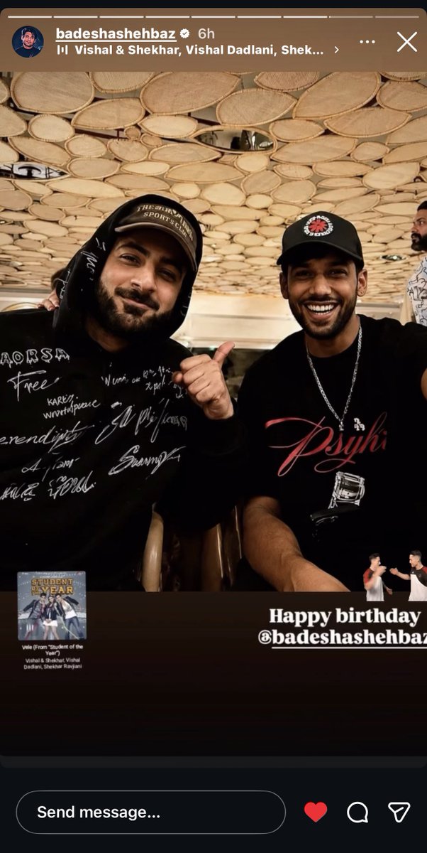 OFCShehbazArmy's tweet photo. A special birthday moment made even better with warm wishes from #BaseerAli to #ShehbazBadesha 🎉 True friendships and genuine bonds always make celebrations more meaningful. Wishing @ShehbazBadesha a year filled with happiness, growth, unforgettable memories, and endless love from everyone who supports him ❤️✨ #HappyBirthdayShehbaz #ShehbazKeBazigars @Baseer_Bob