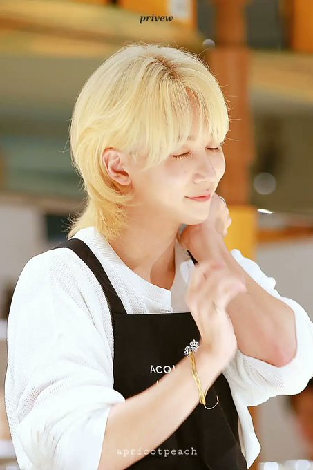 cheolhanglazer's tweet photo. the prettiest man alive https://t.co/wiHaOagcrd