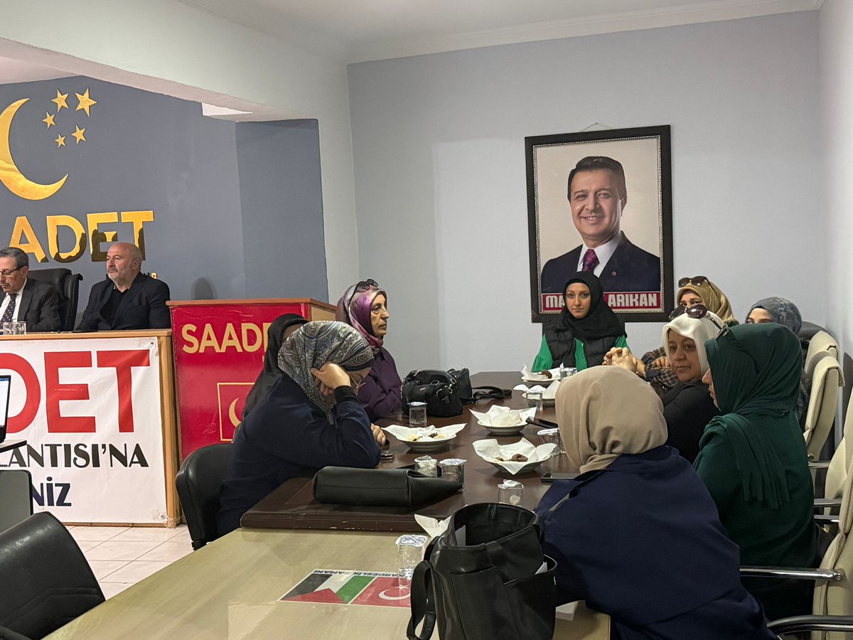 adnansimit's tweet photo. 📍 KIRŞEHİR

Kırşehir İl Toplantımızda dava arkadaşlarımızla bir araya gelerek teşkilat çalışmalarımızı kapsamlı şekilde değerlendirdik.

Üyelik faaliyetlerimiz, saha çalışmaları ve önümüzdeki dönem hedeflerimiz üzerine verimli istişarelerde bulunduk. 

Başta İl Başkanımız Sayın Davut AYGÜN olmak üzere, toplantımıza iştirak eden tüm teşkilat mensuplarımıza, Kadın Kollarımıza ve Gençlik Kollarımıza teşekkür ediyorum.

İnanıyor, çalışıyor ve hep birlikte daha güçlü yarınlara yürüyoruz.

#YaşanabilirBirTürkiyeİçinBütünGücümüzle