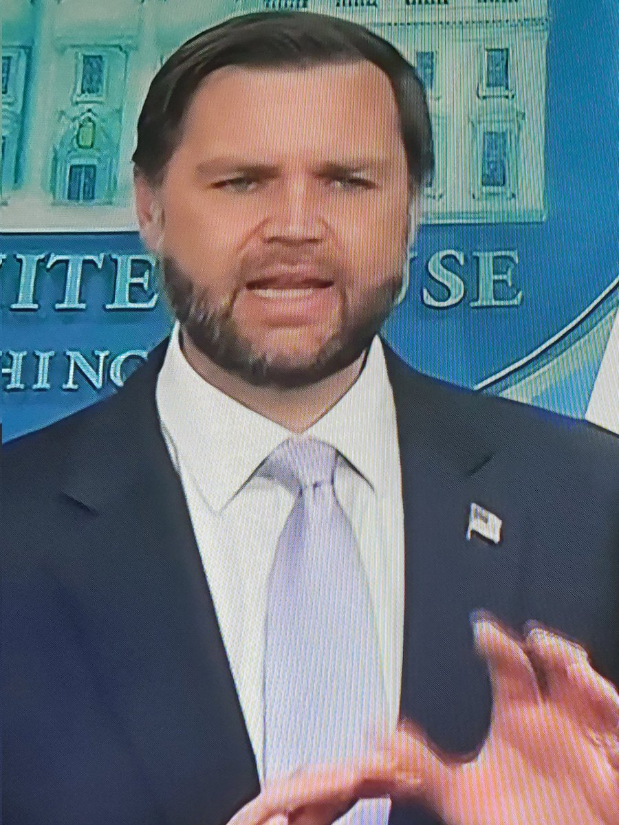 BClinical79's tweet photo. Creepy Couch Fucking Weirdo https://t.co/UIN5NYO4ST