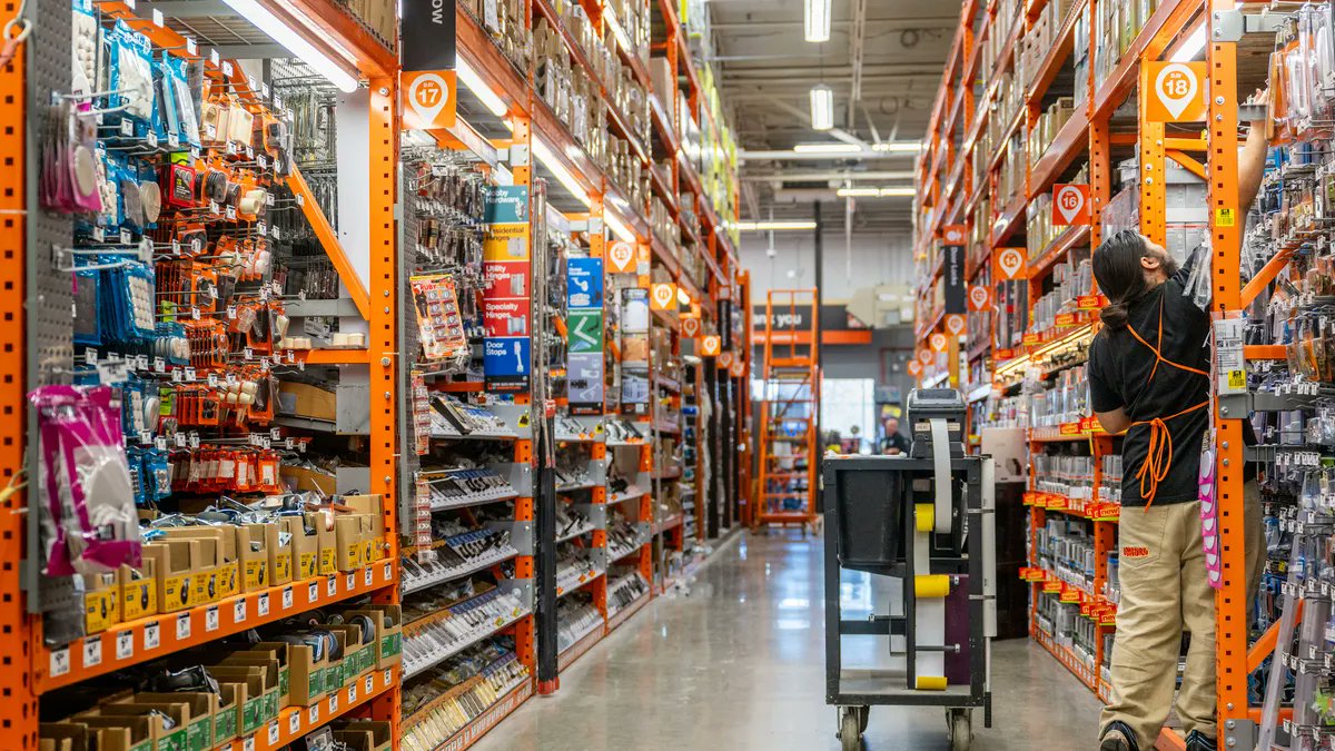 AccessCX's tweet photo. Home Depot’s dedicated in-store customer support teams drive repeat purchases https://t.co/i5HfT8dB0T #CX #ai https://t.co/Qj0eUm6d4h
