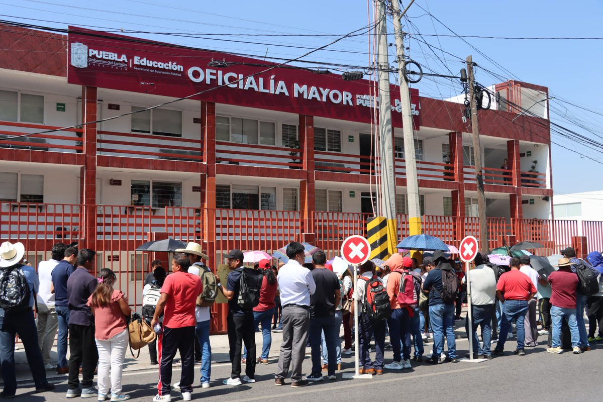 SorayaCordovaM's tweet photo. Antorcha Magisterial sigue firme con su ideal, esta mañana se manifestó para Conseguir mejoras en todos las escuelas en las que no llega recurso. ✊🏽❤️‍🔥 https://t.co/JM0QDacG09