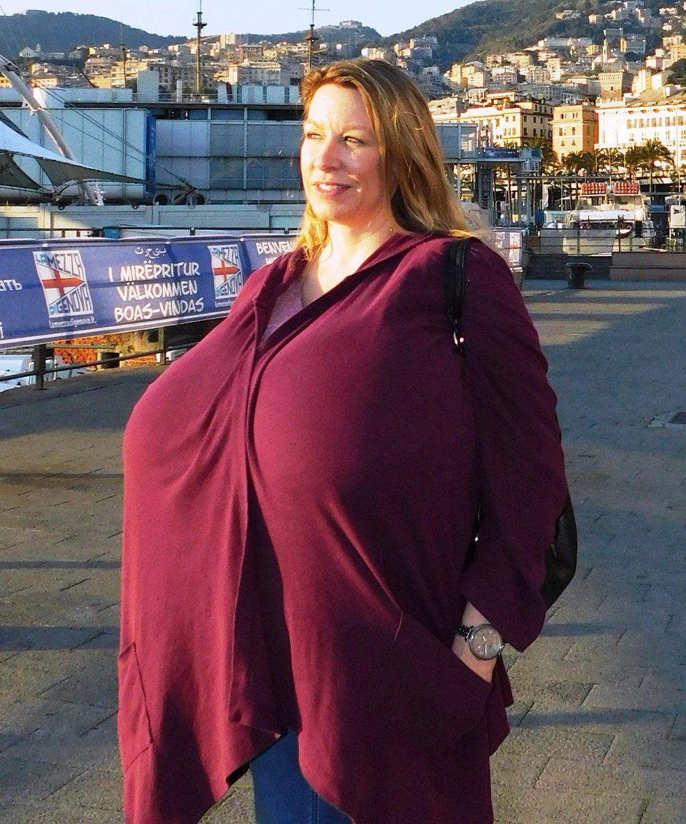 Chelsea Charms tweet media