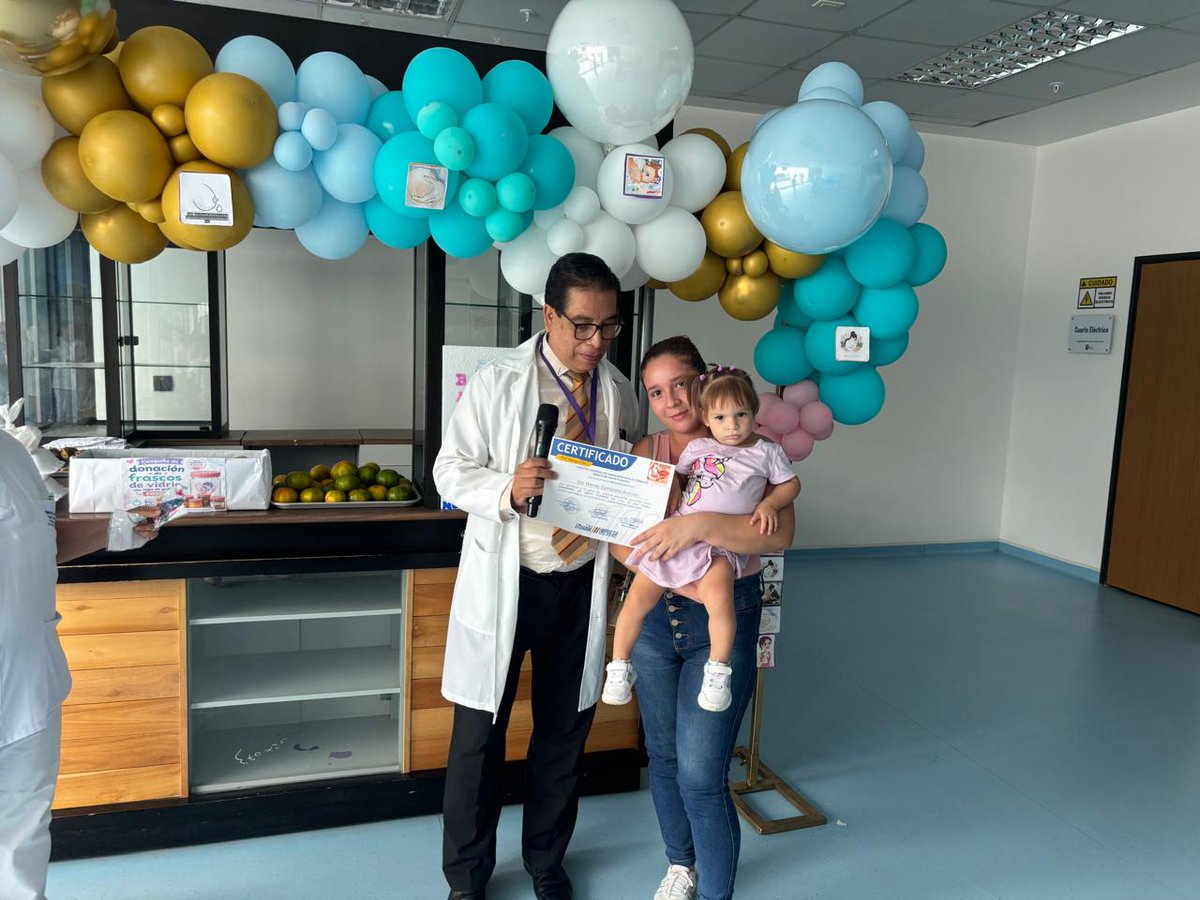 HospitalDavila's tweet photo. #ElNuevoEcuador | Conmemoramos el Día Mundial de Donación de la Leche Materna, recordando la importancia de la lactancia materna y sus beneficios. Así mismo, se reconoció a las Madres donadoras de Leche Humana por su acto altruista que se constituye en un gesto de amor 🤱🏻❤️ https://t.co/OHabXXXo8k