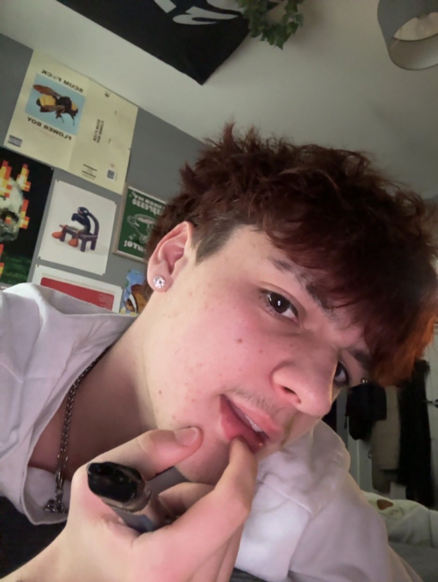JakeJake96247's tweet photo. New sex tape and cheap content dm me xx https://t.co/kecKNeL8Dj