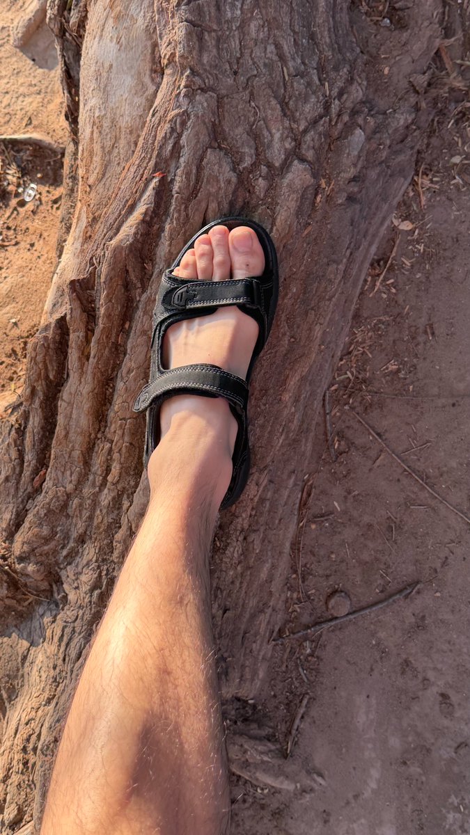 cherub_querub's tweet photo. I went to the river last weekend... 🙃

#FootFetish, #MenFeet, #MaleFeet https://t.co/IBNpkuVBgO