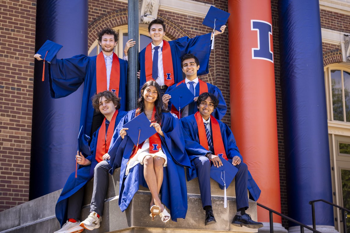 UofIllinois's tweet photo. College is really just a story about finding your people. 🧡 https://t.co/ha04bs5WJe