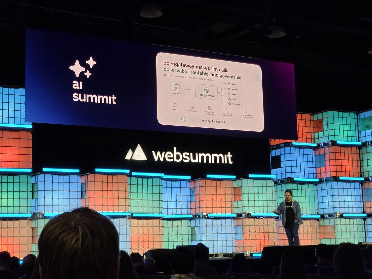 CollaboCo's tweet photo. From the Vancouver Web Summit to Google I/O! 🚀

In the fast-paced industry of digital marketing &amp; AI, the learning never stops. We’ve been keeping our ears to the ground on the newest industry shifts—from the future of LLM integrations at Web Summit to Google's new Search page. https://t.co/kXia8ioBLj