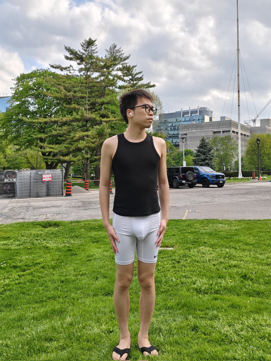 Lucas2016432's tweet photo. 挑战每天穿高弹逛街 ，Day 1
#高弹 #compressionshorts #lycra https://t.co/Xhz0iktmoh