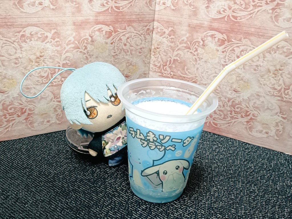 みい tweet media