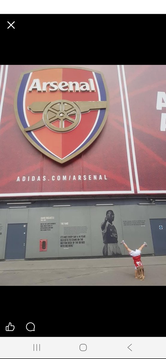 chapo81's tweet photo. Champions 🏆 @Arsenal we fecking ❤️ you !!!! https://t.co/SXWPq54TUE