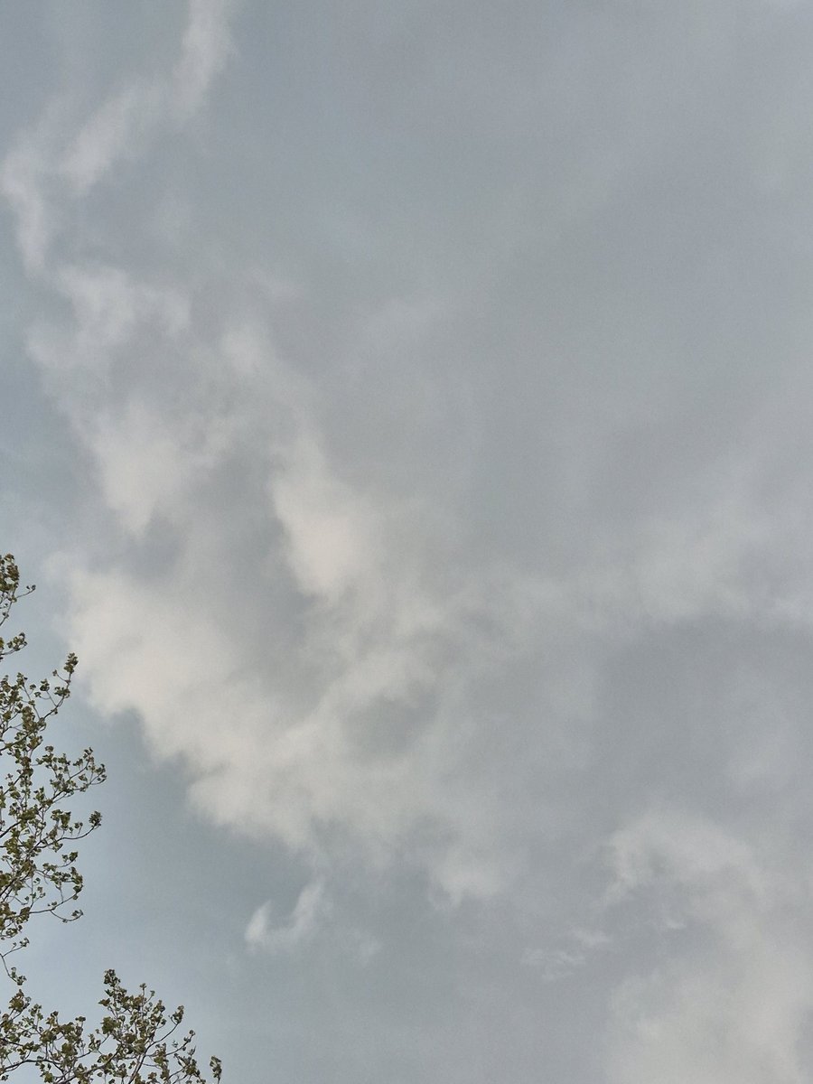bomberry691's tweet photo. @IWeatherON Ohsweken Ontario https://t.co/sh2384Y7hx