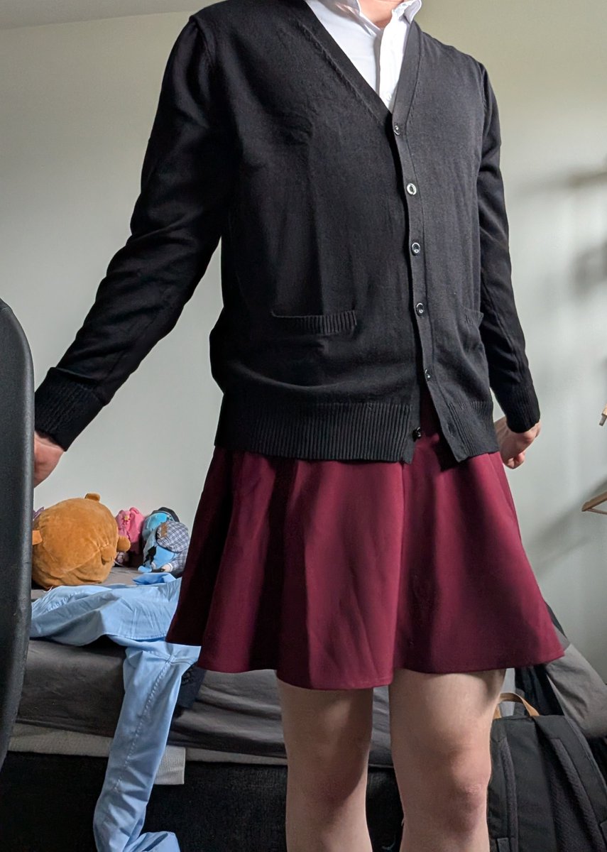 shuudow44821's tweet photo. Got some new fem clothes today :3
The skirt does need some ironing https://t.co/eVdGeYEXwy