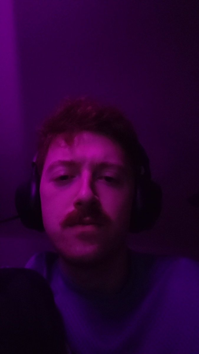 MontraMoth tweet media