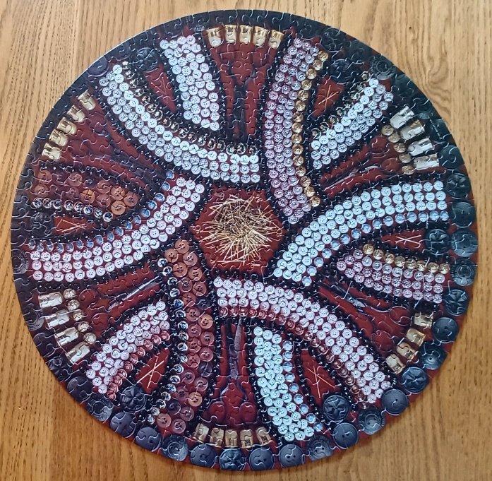 KenP314's tweet photo. Springbok, Buttons, 500 pieces, 1992, 4h14m. Great puzzle for one person, to see the detail in placing pieces. Fascinating story to go with it!

#Puzzle #JigsawPuzzle https://t.co/AgimUGIBTj