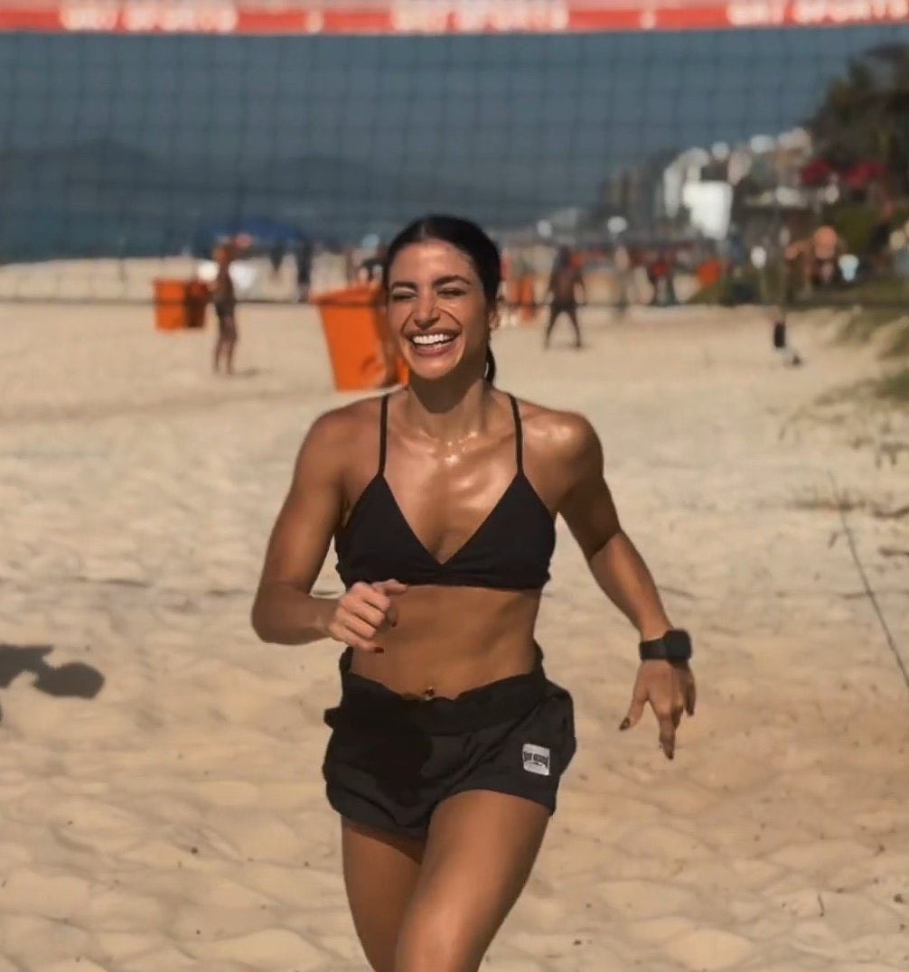 Update Natália Rosa | Van tweet media
