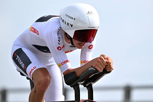 FanMathysRondel's tweet photo. Alors retenons juste le flow qu’il a avec ce maillot blanc hein 😅🤍
4 min 41 de perdu…
Plus dans le top 10… 😭
PÉTITION POUR QU’ON ENLÈVE LES CHRONOS DES GRANDS TOURS !!! ✊ https://t.co/eODf6itQal