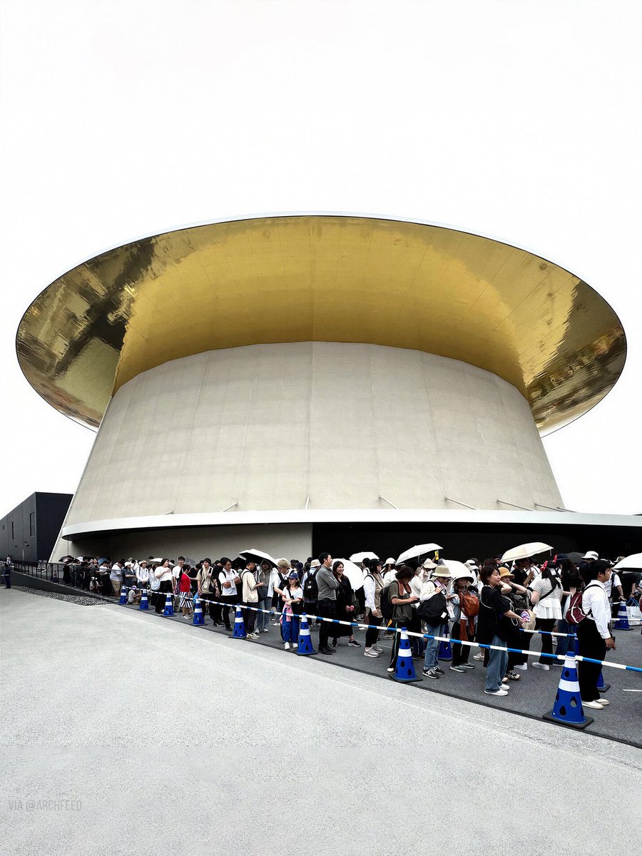 Archfeed_'s tweet photo. “Hole in the sky”

Shining Hat Expo Hall, designed by Toyo Ito for Expo 2025 Osaka, is imagined as a celestial opening carved into the built form.

©️📷Peter Greenberg - @architecture_in_a_blink 
📍#Yumeshima, #Osaka, Japan🇯🇵 https://t.co/UFVIMEBuWZ