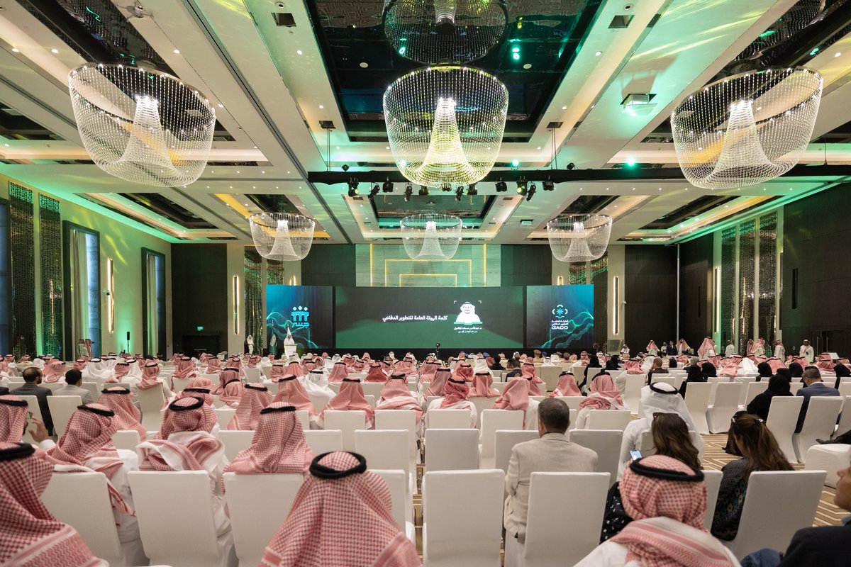 psau_edu_sa's tweet photo. امتداداً للتعاون بين #جامعة_الأمير_سطام والهيئة العامة للتطوير الدفاعي @GADDKSA ، شاركت الجامعة في النسخة الثالثة من ملتقى جسر بعدد من الابتكارات النوعية، إلى جانب تقديم ورش عمل متخصصة، وذلك في إطار دعم منظومة البحث والتطوير والابتكار وتعزيز التكامل مع القطاع الدفاعي. https://t.co/E1SKrqSmVp