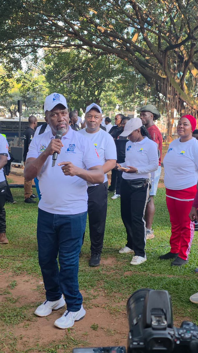 sarahkzalwango's tweet photo. We joined the Uganda AIDS Commission in commemorating the Candlelight Memorial Event 2026.
Theme: Ending AIDS by 2030: “Embracing the Role of Women”
The national event took place at Kitante Hill Secondary School, commencing with a Candlelight Walk from Kampala City Square grounds.
The event was graced by the deputy Executive Director of @KCCAUG , Mr @BenonKigenyi , alongside the incoming Lord Mayor,@RonaldBalimwezo ,who joined participants in advocating for renewed commitment towards ending AIDS by 2030.