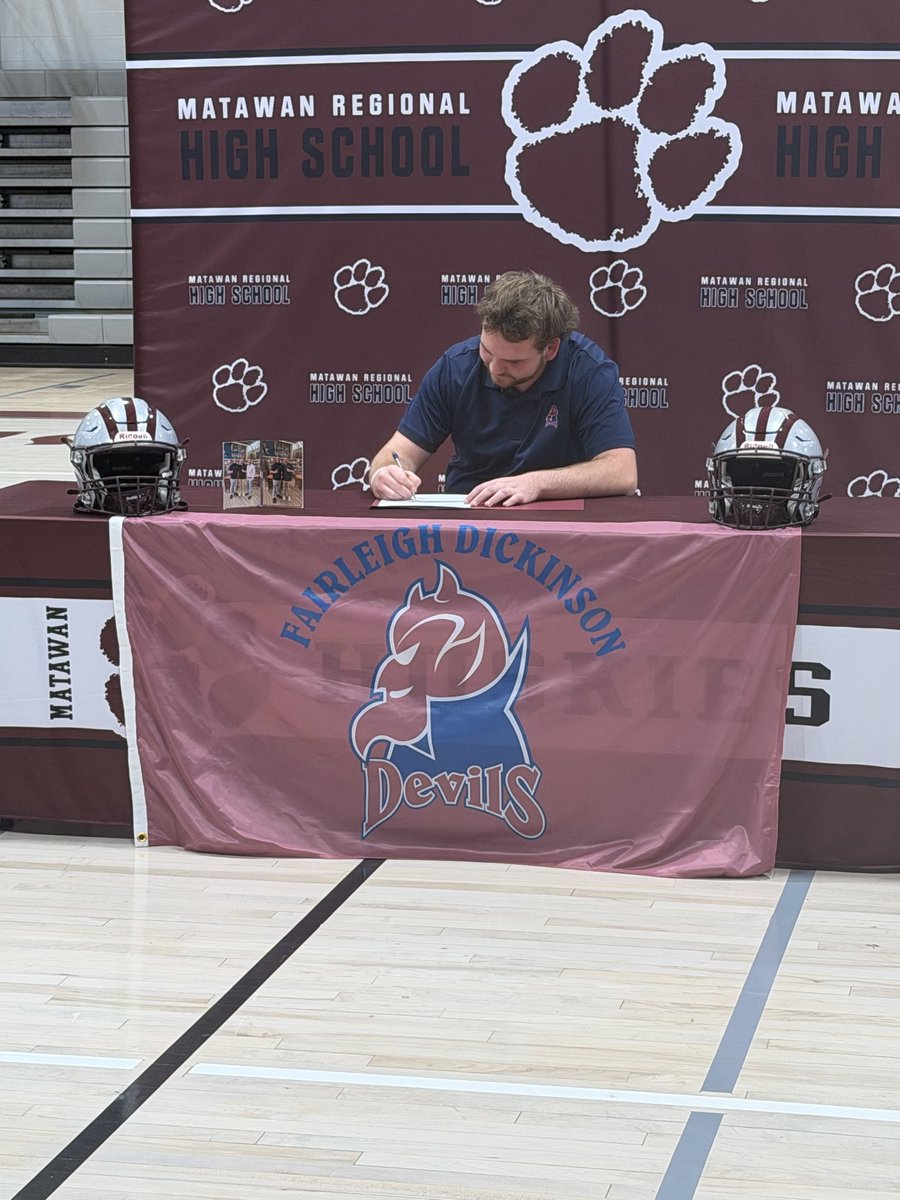 MatawanFootball's tweet photo. Congratulations @JacobLauri78 on signing with @FDUFootball https://t.co/nz67QOUbgg