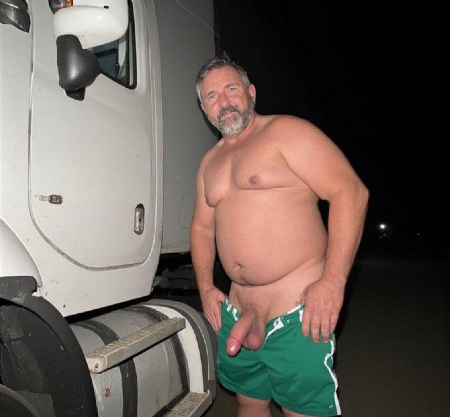 nakedcountryboy's tweet photo. https://t.co/NSV01Tcv4H
