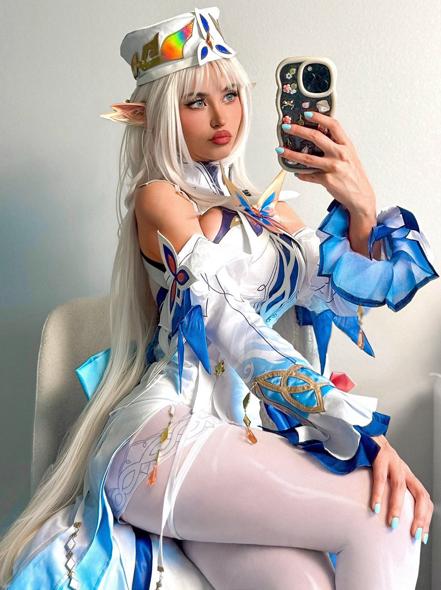 claudiaalende's tweet photo. Cosplaying NICOLE! 💠 a new character from Genshin Impact Version Luna VII, dropping May 20. #genshinimpact #HexenzirkelNicole https://t.co/8iMG6KGGTr