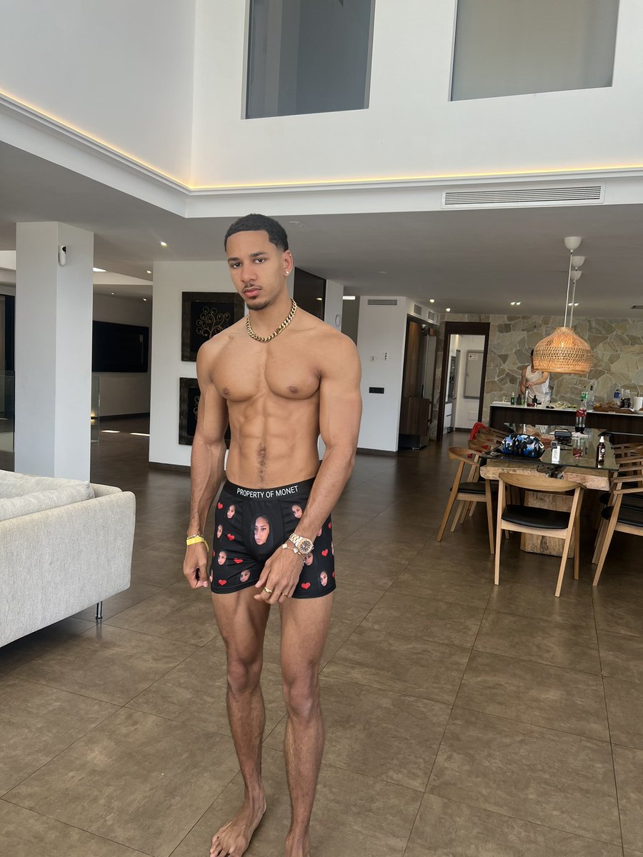 @𝗷𝗮𝗸𝘂𝘇𝗶𝟭🥤 tweet media