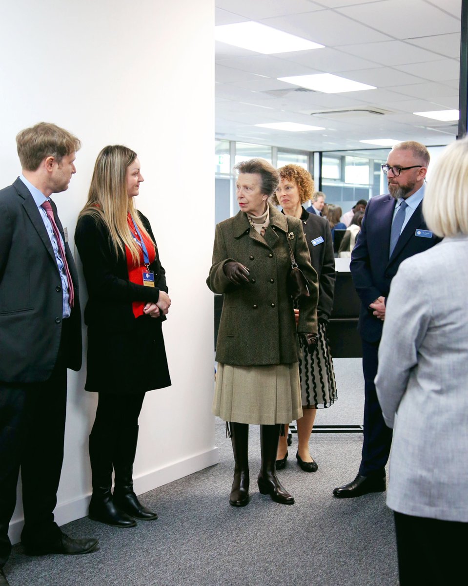 MK_CAB's tweet photo. A pleasure to welcome HRH The Princess Royal to #miltonkeynes recently , as she formally opened our premises in Wymbush. Huge thanks to all of our amazing team and guests for making the day go so well. #advice #citizensadvice #specialday https://t.co/Ozy382rIKc
