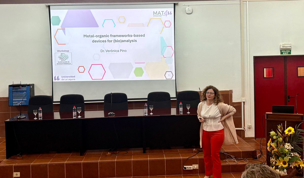 MAT4LL's tweet photo. Prof. @VeronicaPino_  delivered an interesting talk on the use of MOF fibers and thin films on the Workshop on Surfaces &amp; Biomaterials that was held yesterday at @ULL . Our lab thanks the organizers for the invitation. https://t.co/huV9KlCj50